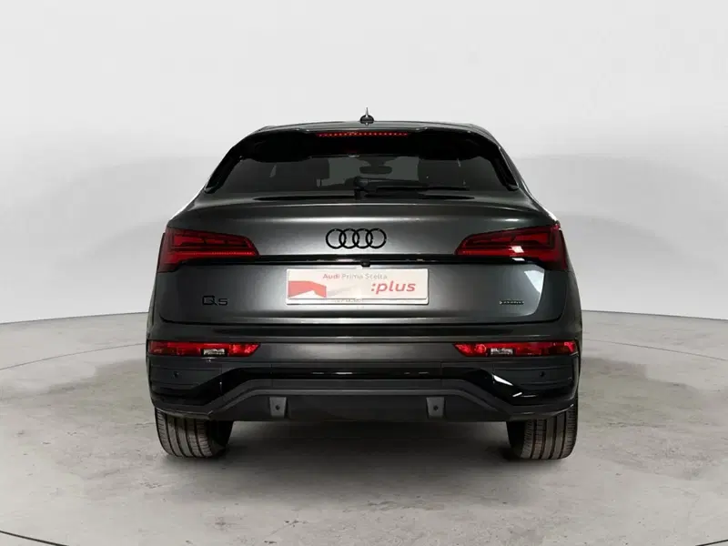 Audi Q5 Sportback usata a Napoli (6)