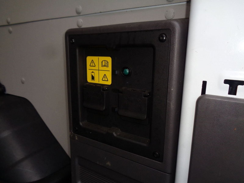 Ford E-Transit Furgone usata a Treviso (16)