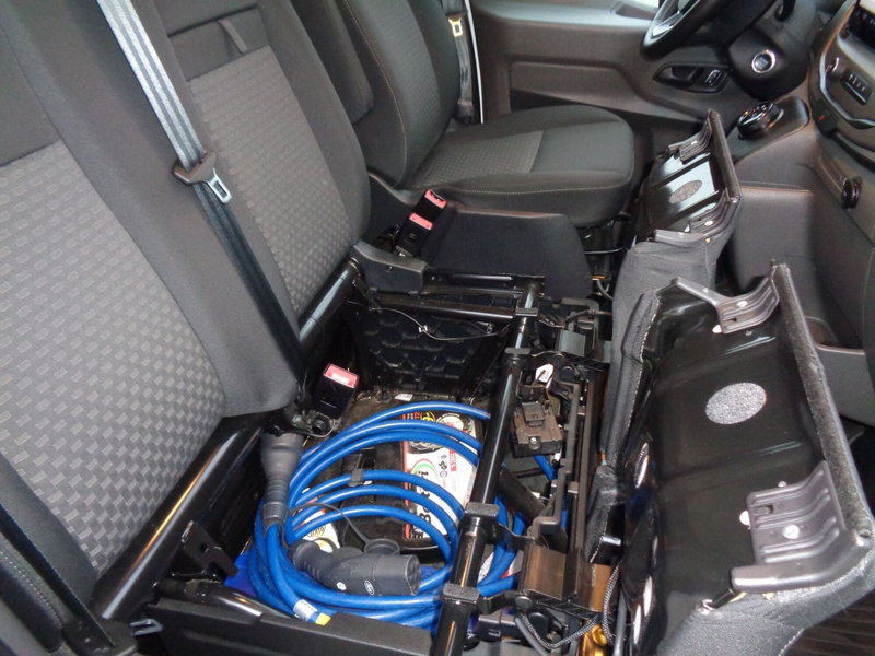 Ford E-Transit Furgone usata a Treviso (18)