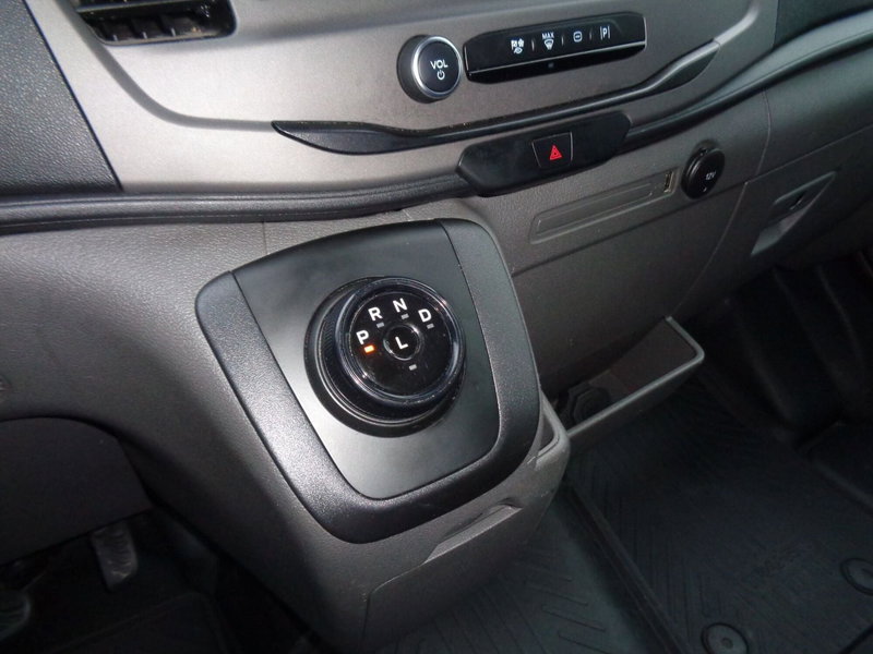 Ford E-Transit Furgone usata a Treviso (19)