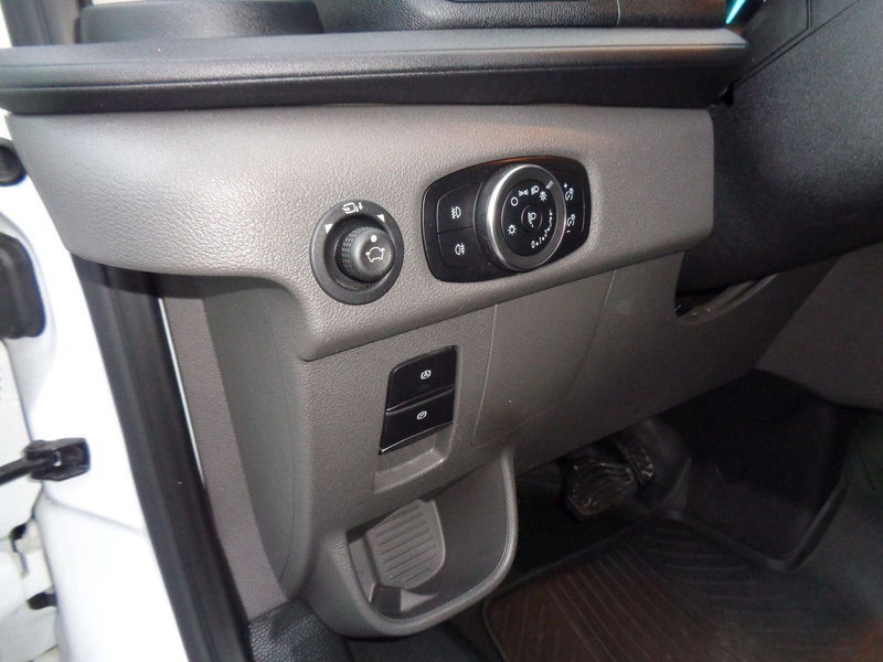 Ford E-Transit Furgone usata a Treviso (20)