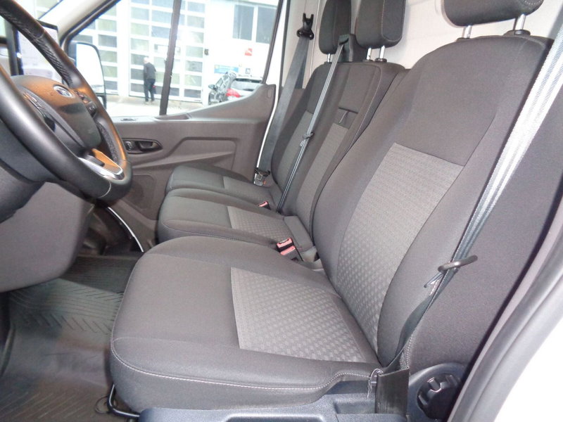 Ford E-Transit Furgone usata a Treviso (9)