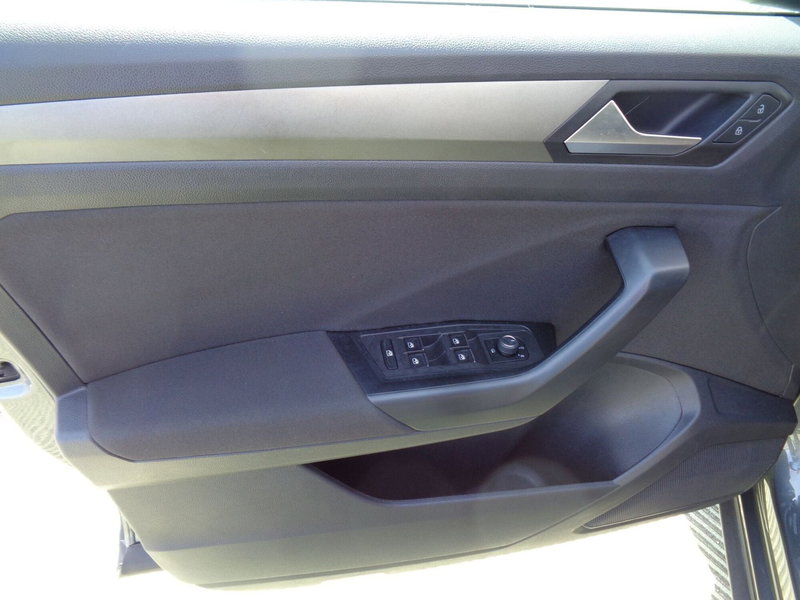 Volkswagen T-Roc usata a Treviso (7)