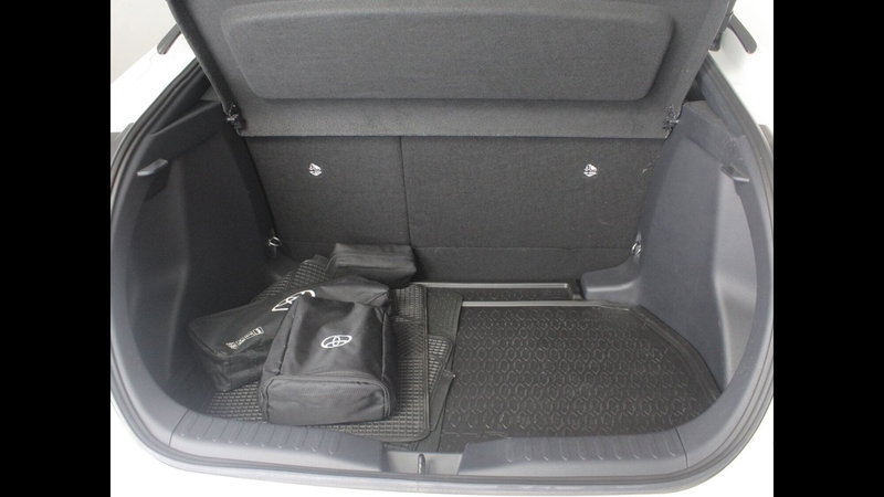 Toyota Toyota C-HR usata a Palermo (10)