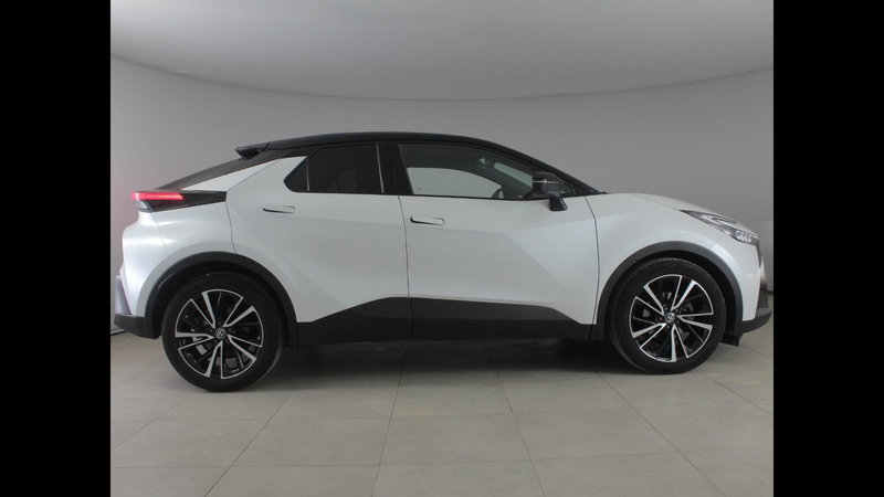 Toyota Toyota C-HR usata a Palermo (13)