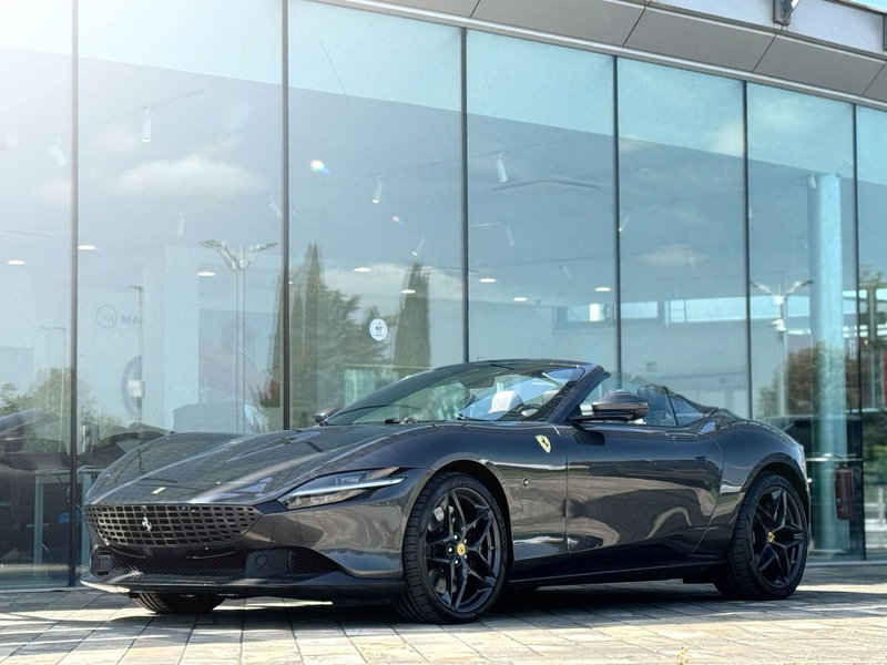 Ferrari Roma Spider nuova a Perugia