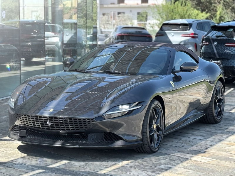 Ferrari Roma Spider nuova a Perugia (17)