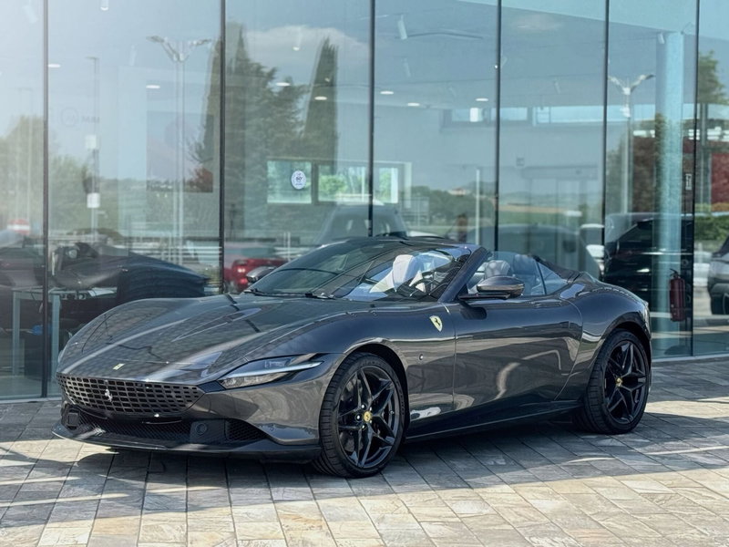 Ferrari Roma Spider nuova a Perugia (3)