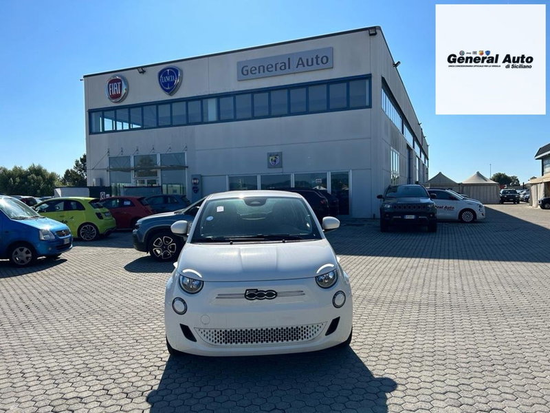 Fiat 500 Cabrio usata a Lucca (2)