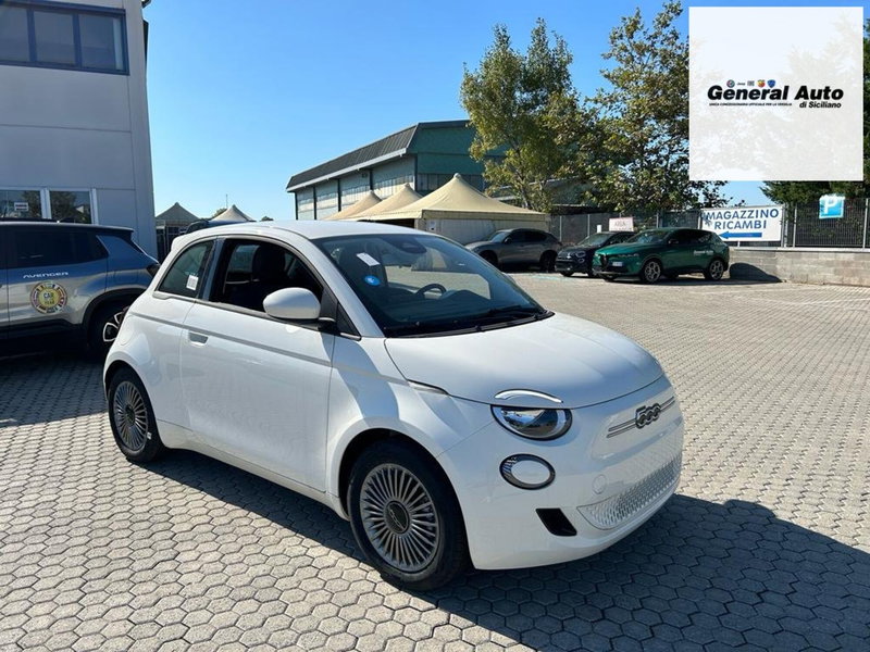 Fiat 500 Cabrio usata a Lucca (3)