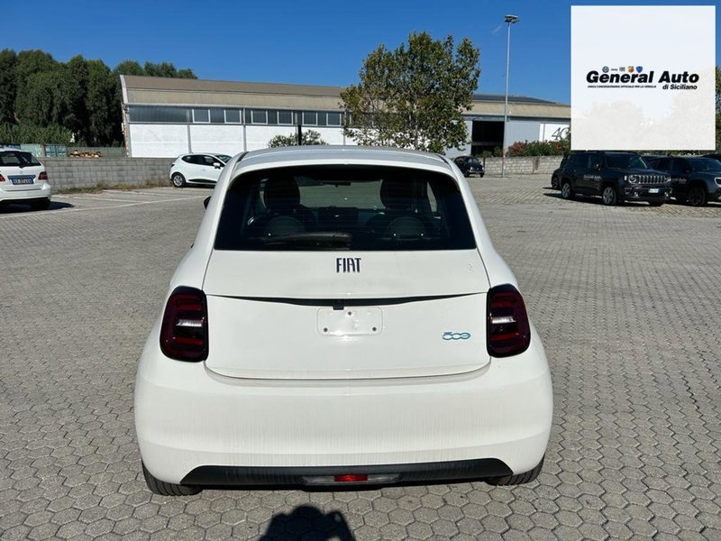 Fiat 500 Cabrio usata a Lucca (6)