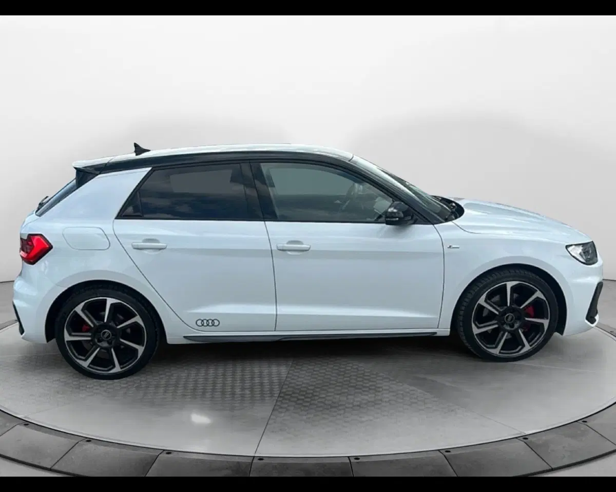 Audi A1 Sportback usata a Caserta (4)