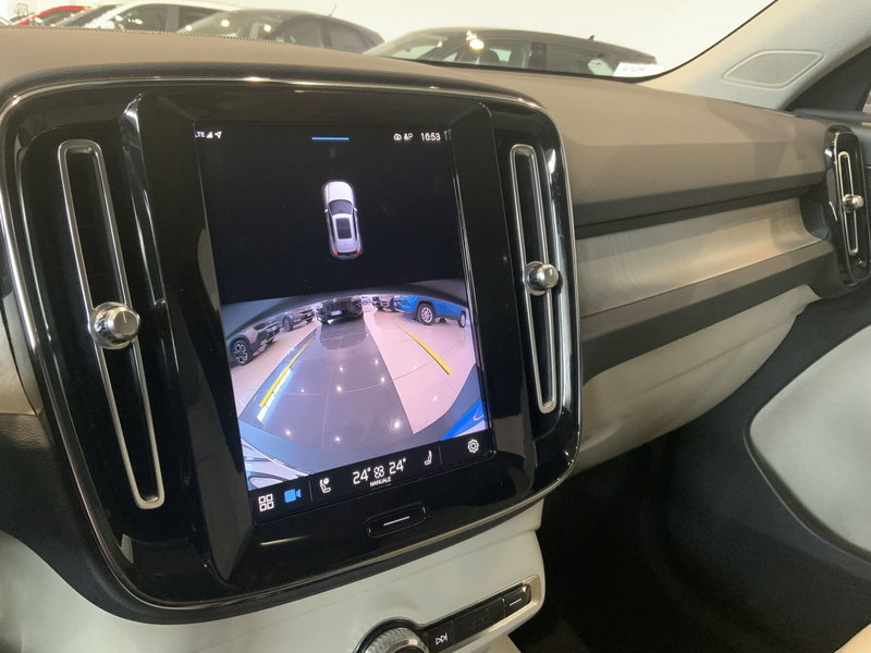 Volvo XC40 usata a Vercelli (16)