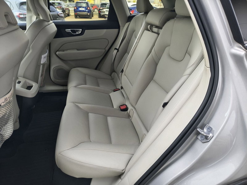 Volvo XC60 usata a Vercelli (9)