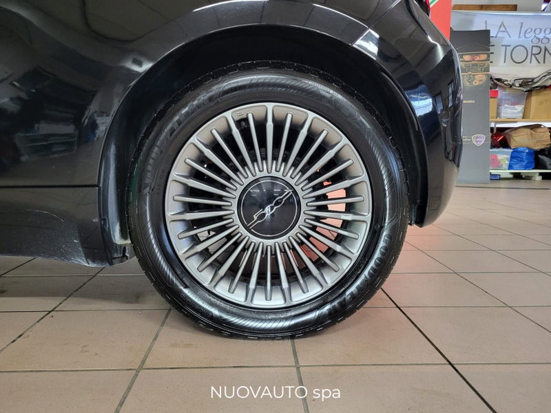 Fiat 500 Cabrio usata a Arezzo (16)