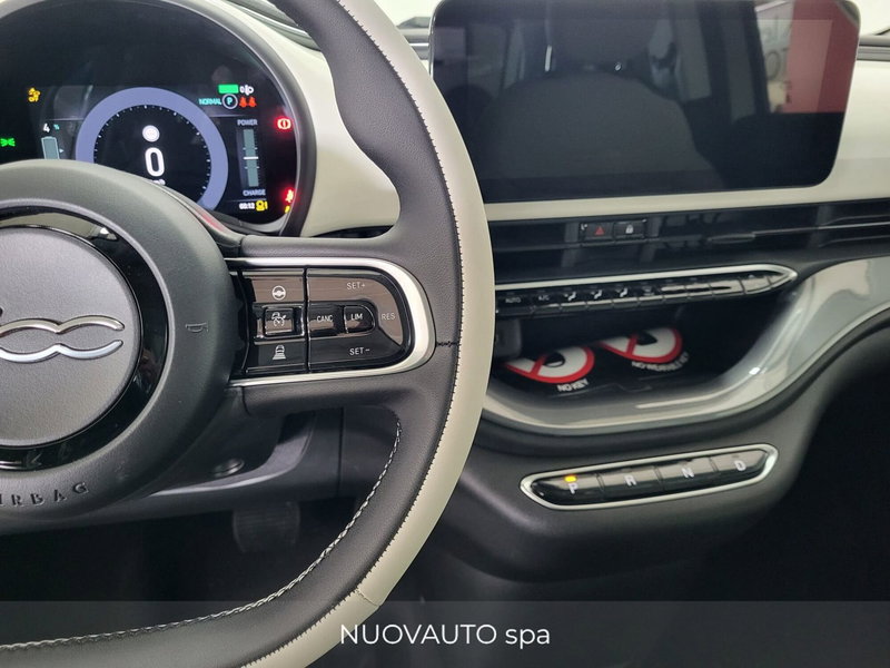 Fiat 500 Cabrio nuova a Arezzo (13)