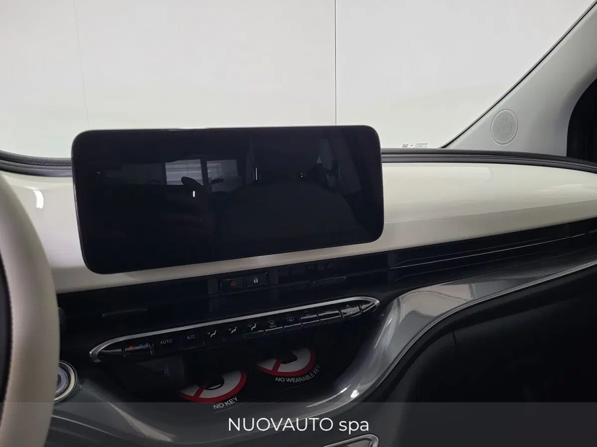 Fiat 500 Cabrio nuova a Arezzo (16)