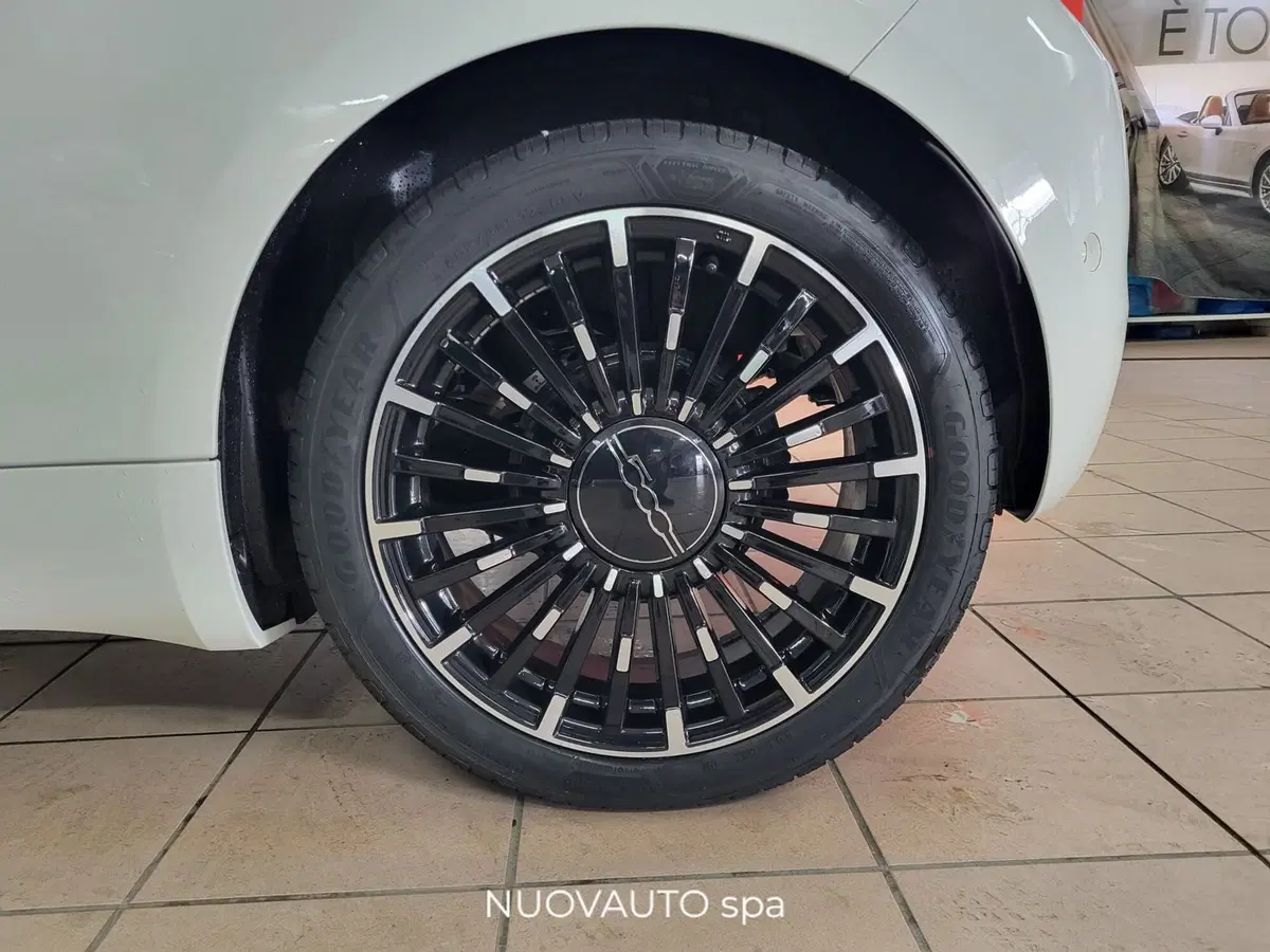 Fiat 500 Cabrio nuova a Arezzo (19)