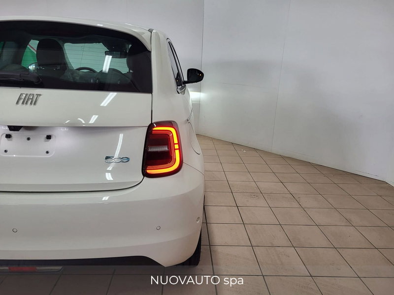 Fiat 500 Cabrio nuova a Arezzo (8)