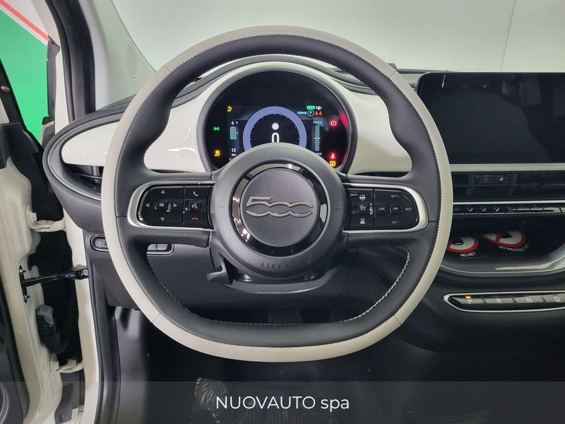 Fiat 500 Cabrio nuova a Arezzo (9)