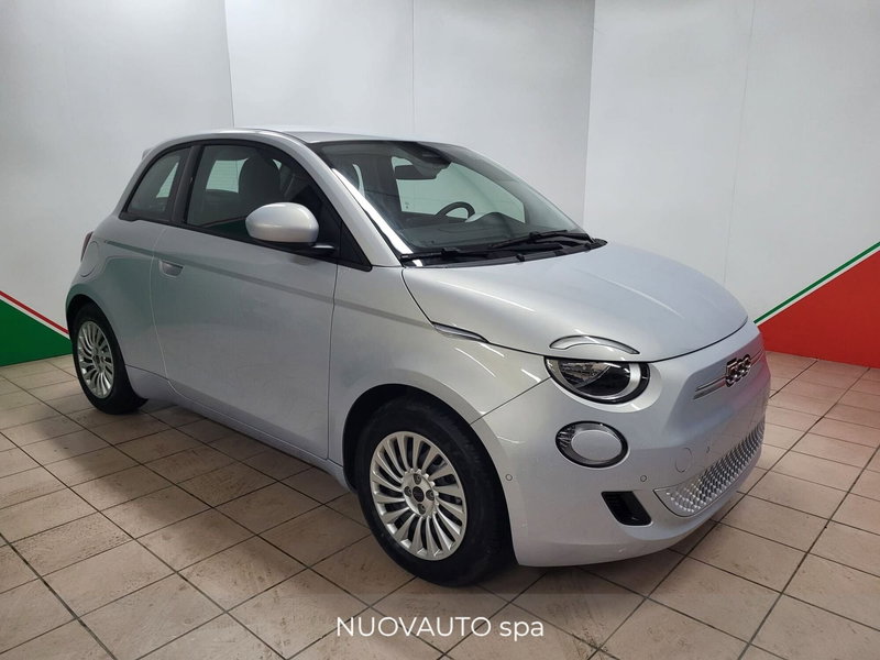 Fiat 500 Cabrio nuova a Arezzo (2)