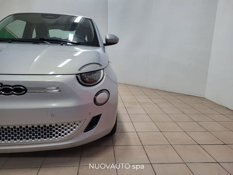 Fiat 500 Cabrio nuova a Arezzo (6)