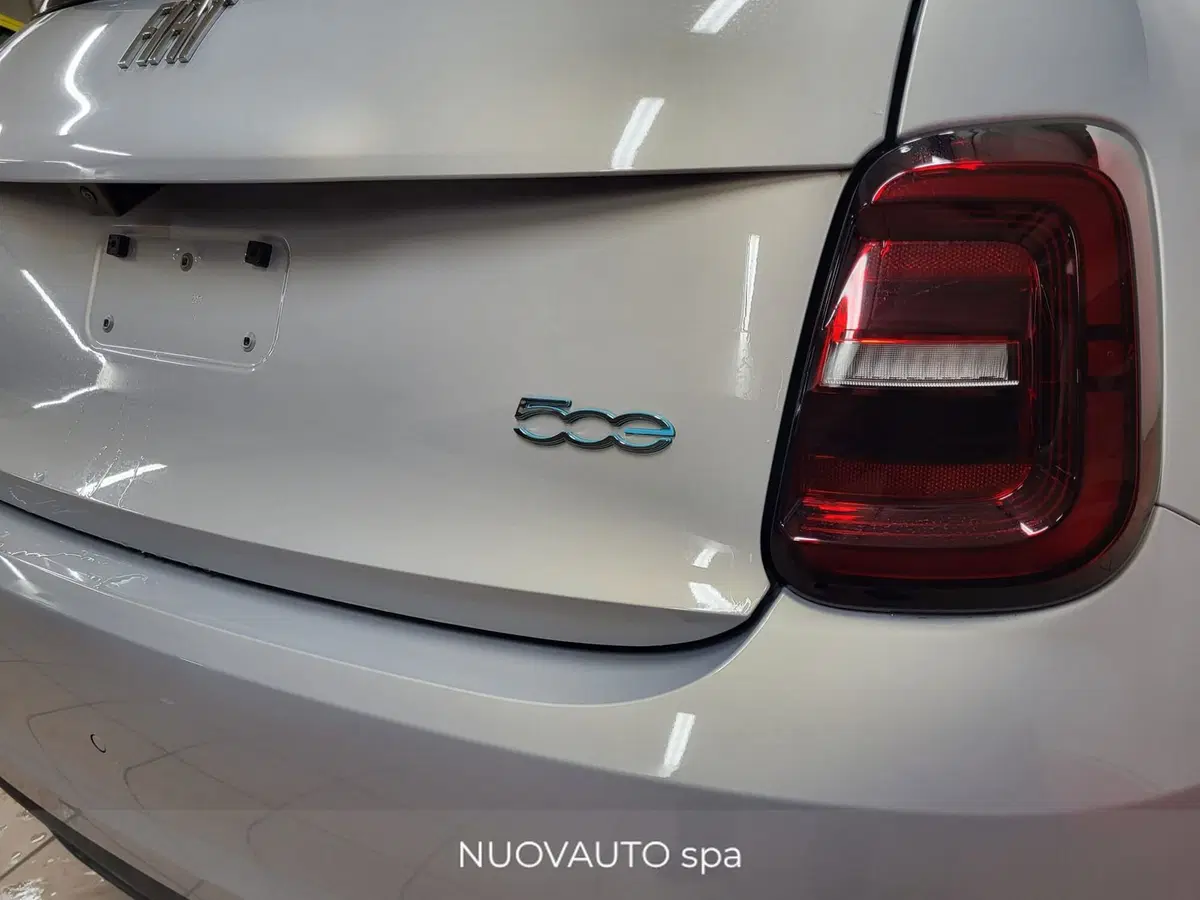 Fiat 500 Cabrio nuova a Arezzo (7)