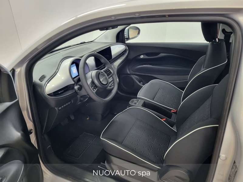 Fiat 500 Cabrio nuova a Arezzo (8)