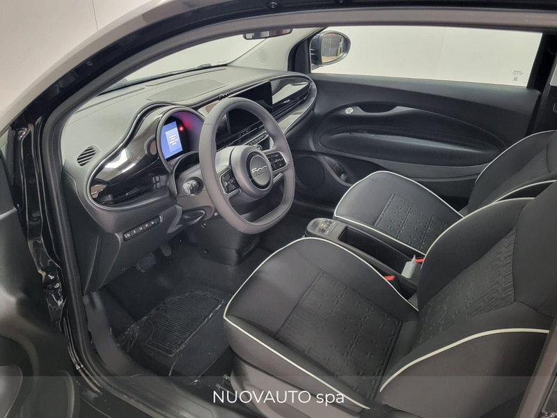 Fiat 500 Cabrio nuova a Arezzo (6)