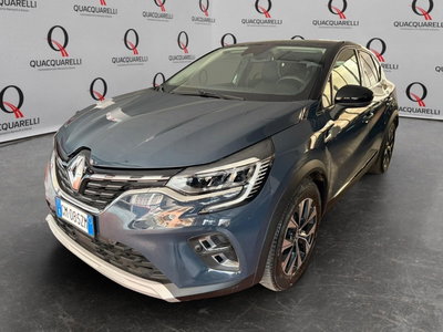 Renault Captur Full Hybrid E-Tech 145 CV Techno del 2023 usata a Milano