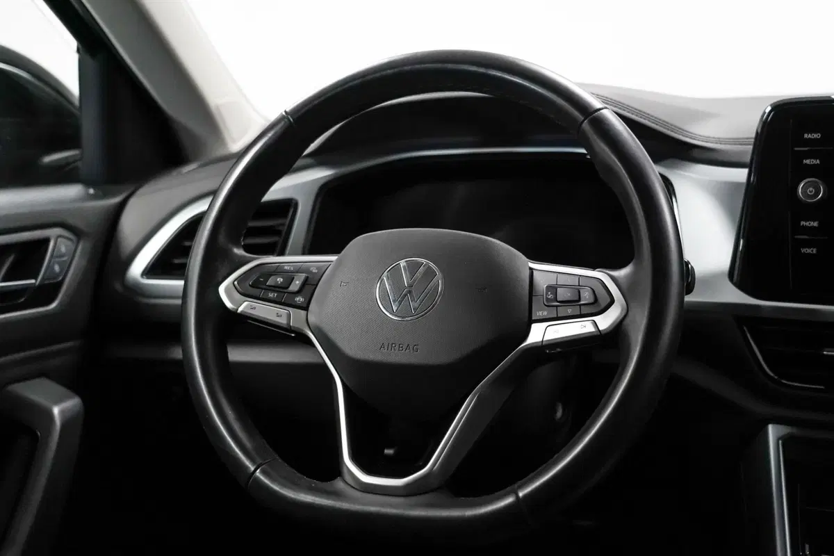 Volkswagen T-Roc usata a Varese (12)