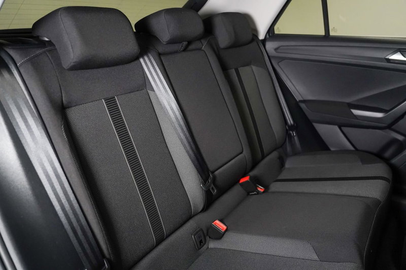 Volkswagen T-Roc usata a Varese (14)