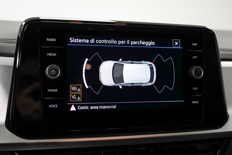 Volkswagen T-Roc usata a Varese (16)