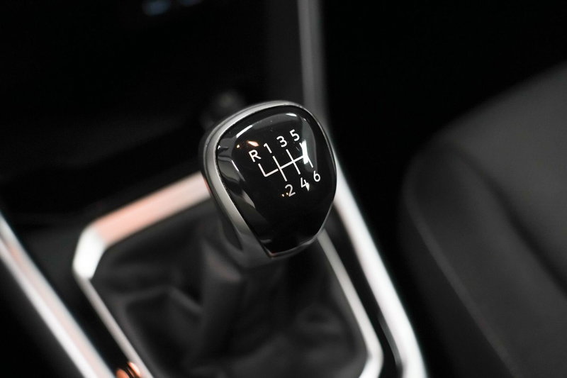 Volkswagen T-Roc usata a Varese (18)