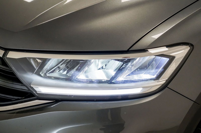 Volkswagen T-Roc usata a Varese (8)