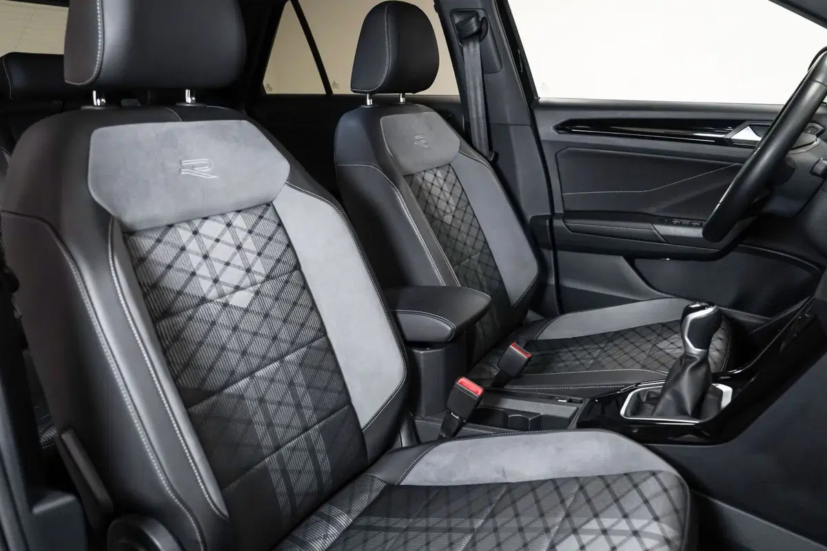 Volkswagen T-Roc usata a Varese (13)