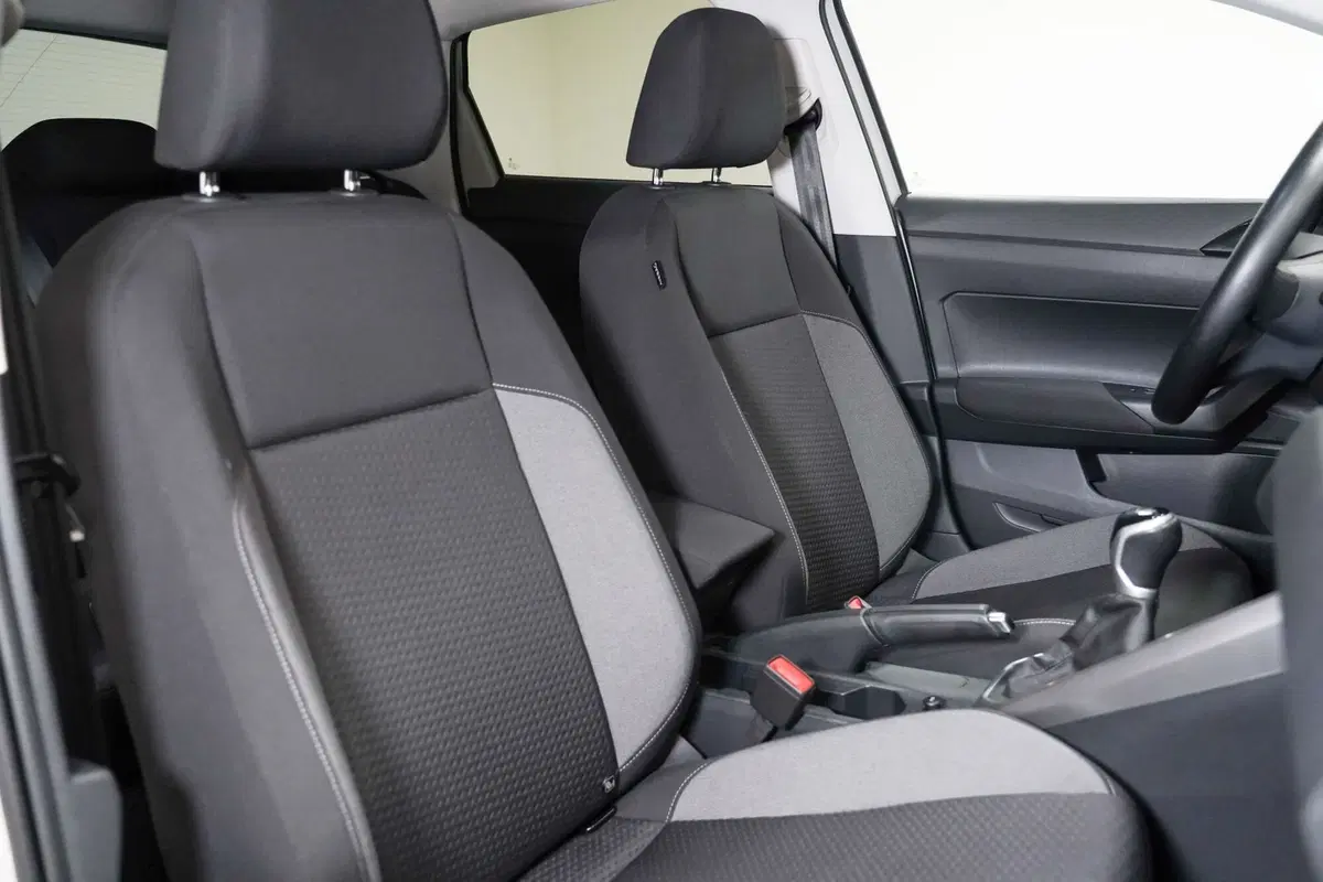Volkswagen Taigo usata a Varese (13)