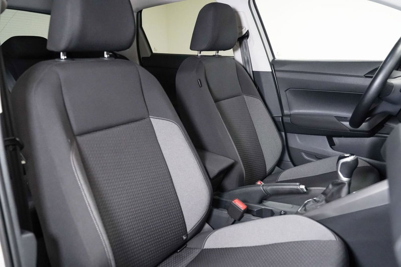 Volkswagen Taigo usata a Varese (13)