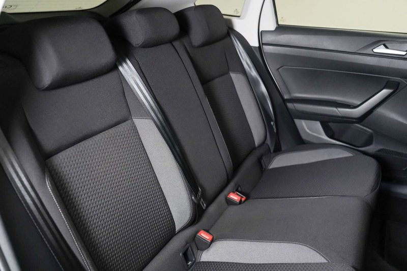 Volkswagen Taigo usata a Varese (14)