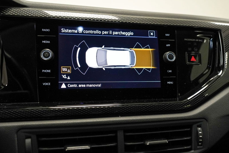 Volkswagen Taigo usata a Varese (17)