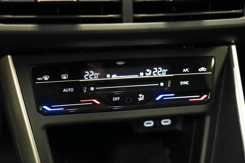 Volkswagen Taigo usata a Varese (18)