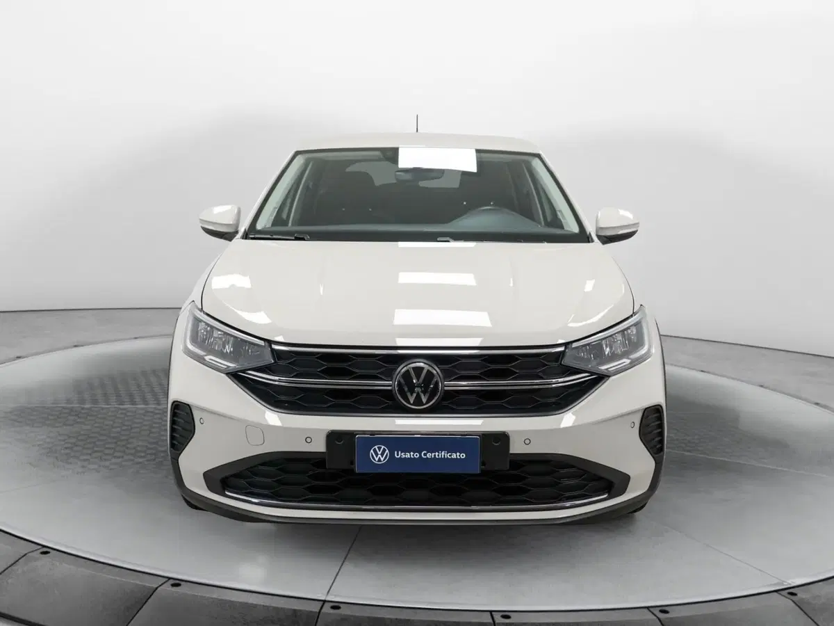 Volkswagen Taigo usata a Varese (2)