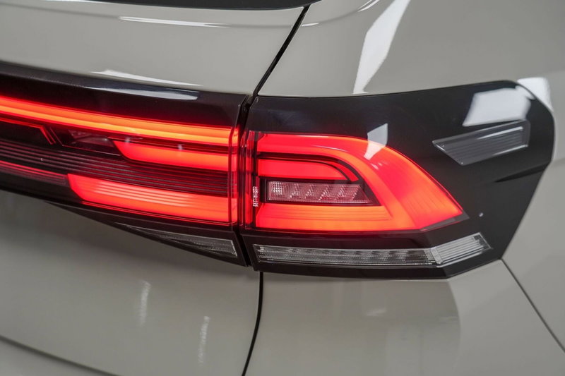 Volkswagen Taigo usata a Varese (9)