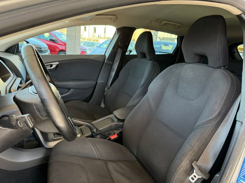 Volvo V40 Cross Country usata a Brescia (11)