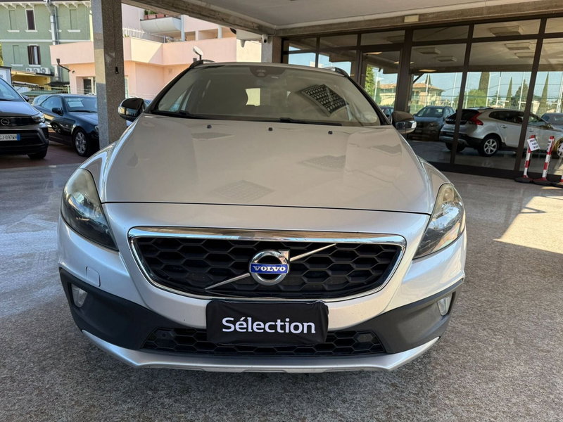 Volvo V40 Cross Country usata a Brescia (2)