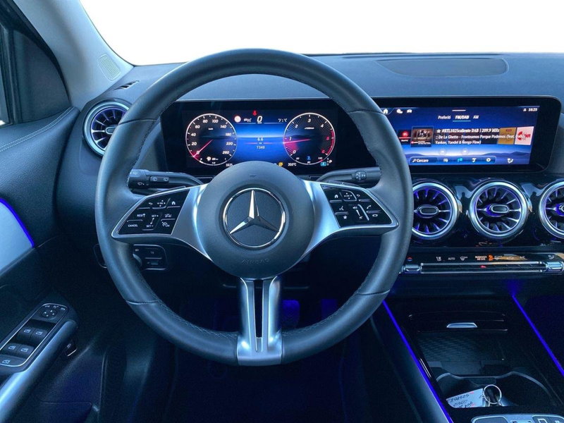 Mercedes-Benz GLA SUV usata a Firenze (11)