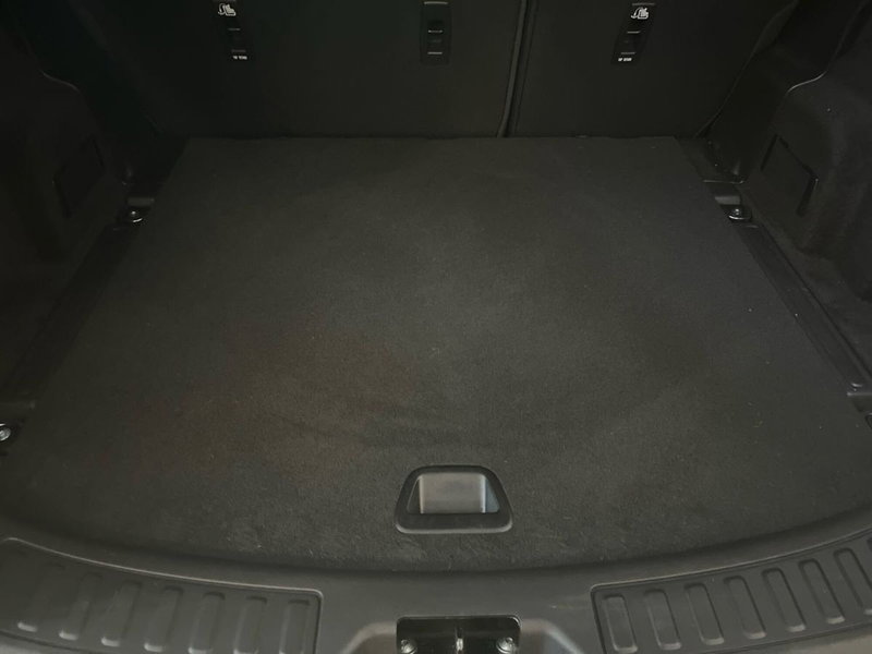 Land Rover Discovery Sport usata a Prato (8)