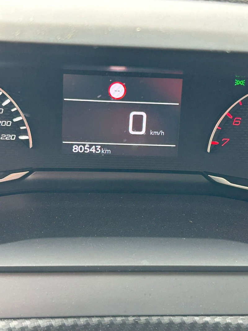 Peugeot 208 usata a Roma (8)