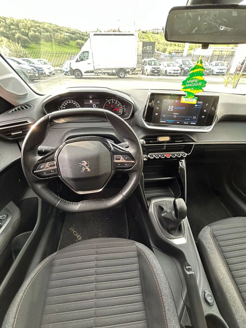 Peugeot 208 usata a Roma (9)