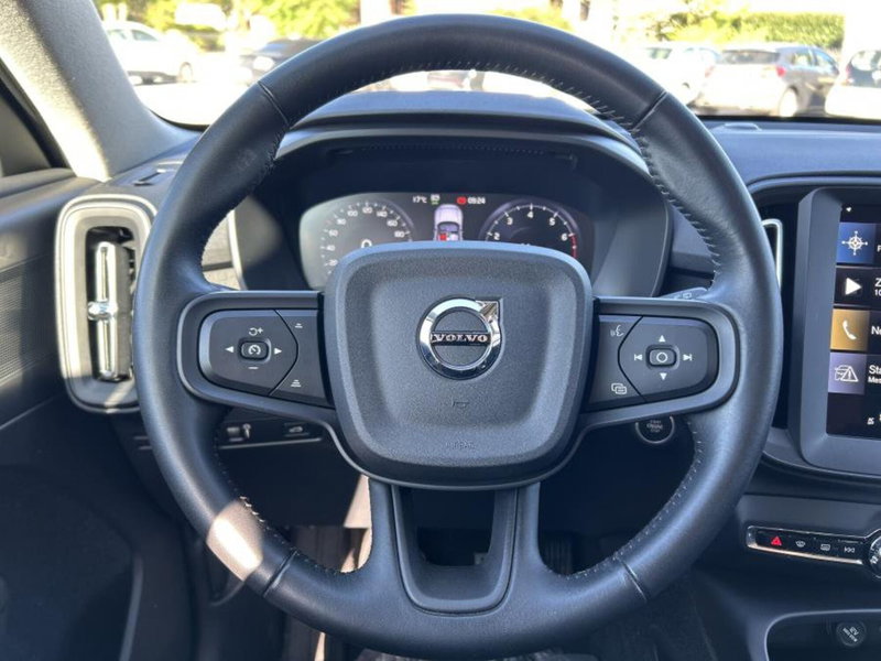 Volvo XC40 usata a Cuneo (11)